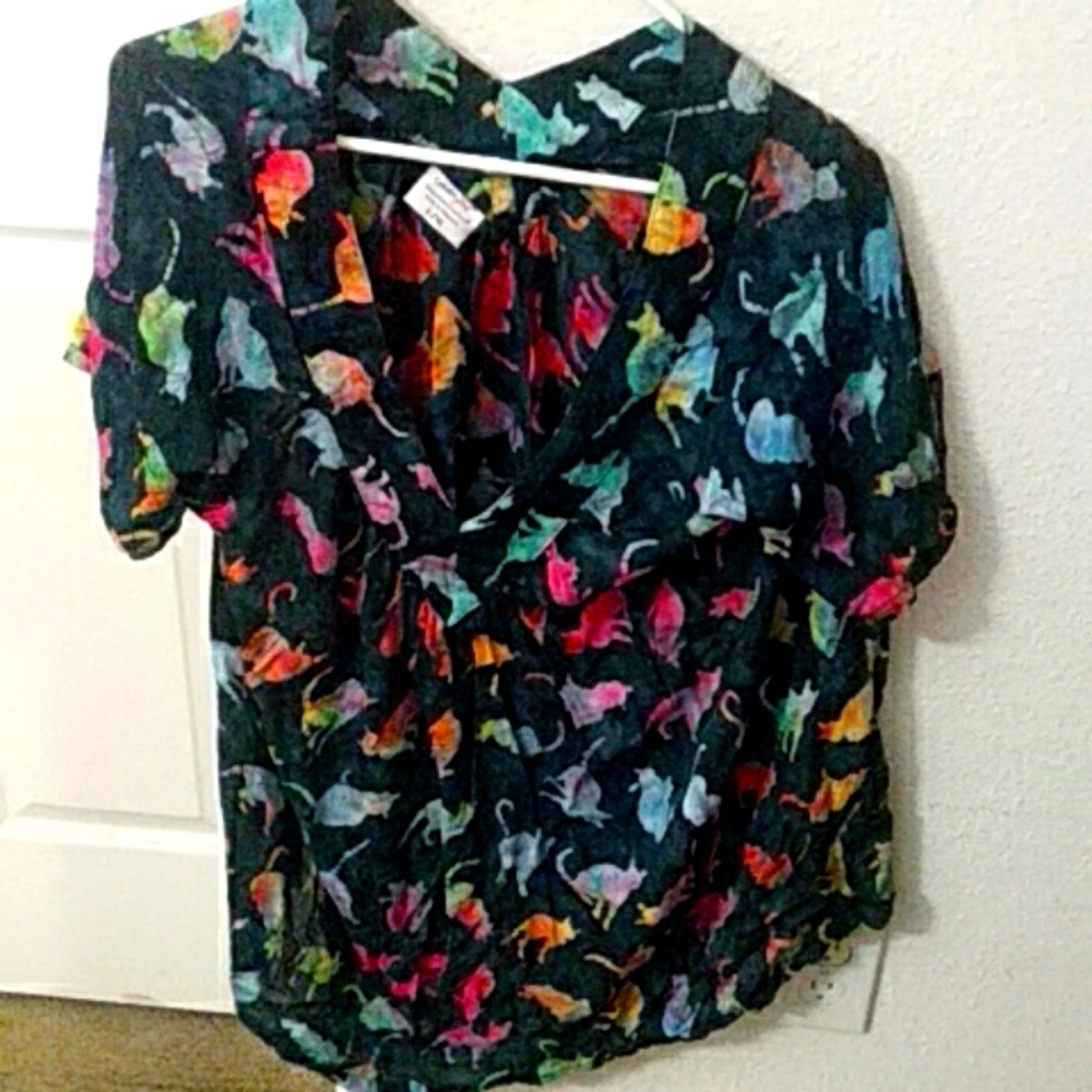 Multi colored Large Cats shirt